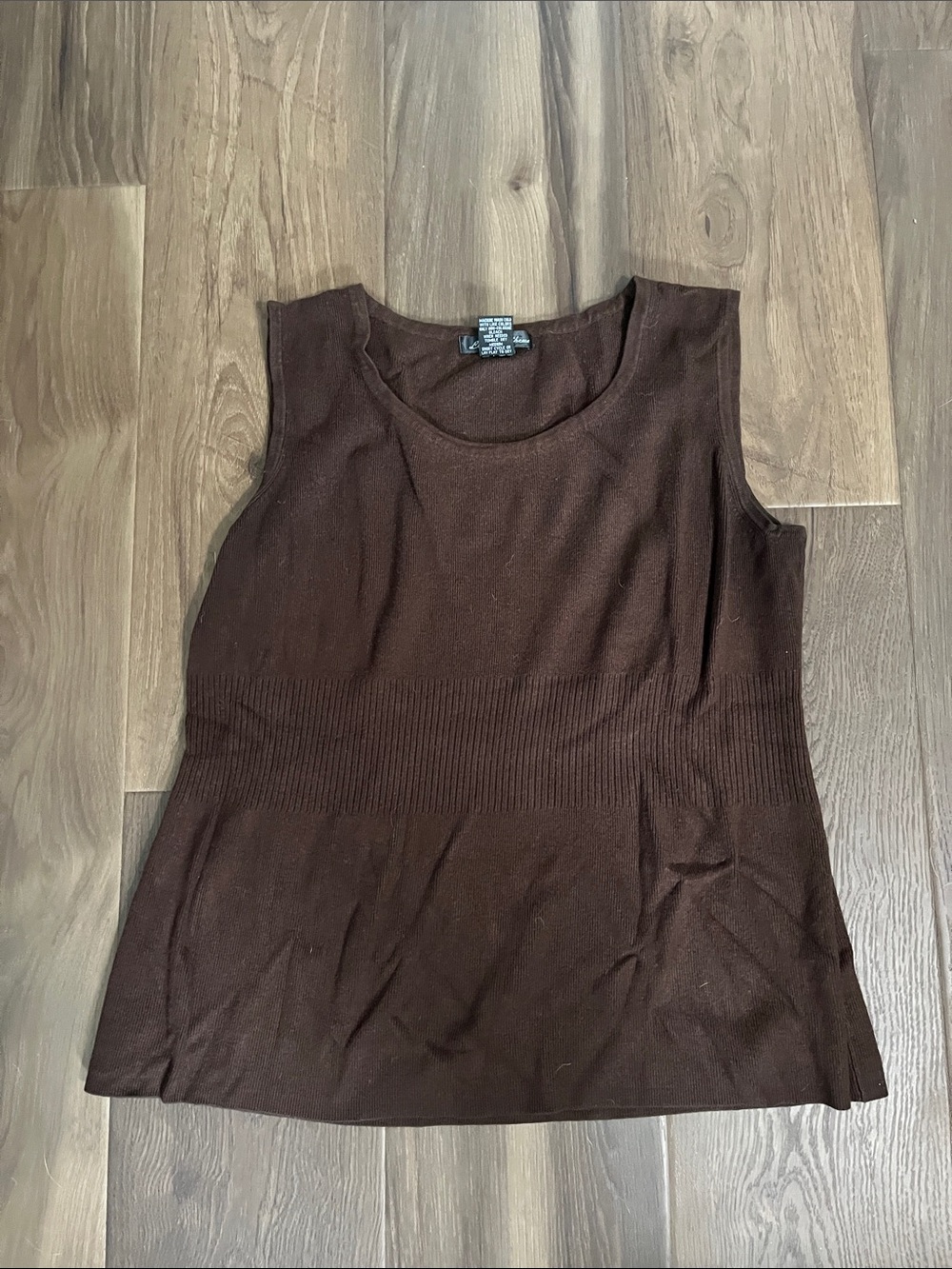 Sleeveless Ribbed-Waist Tank Top in Chocolate Brown